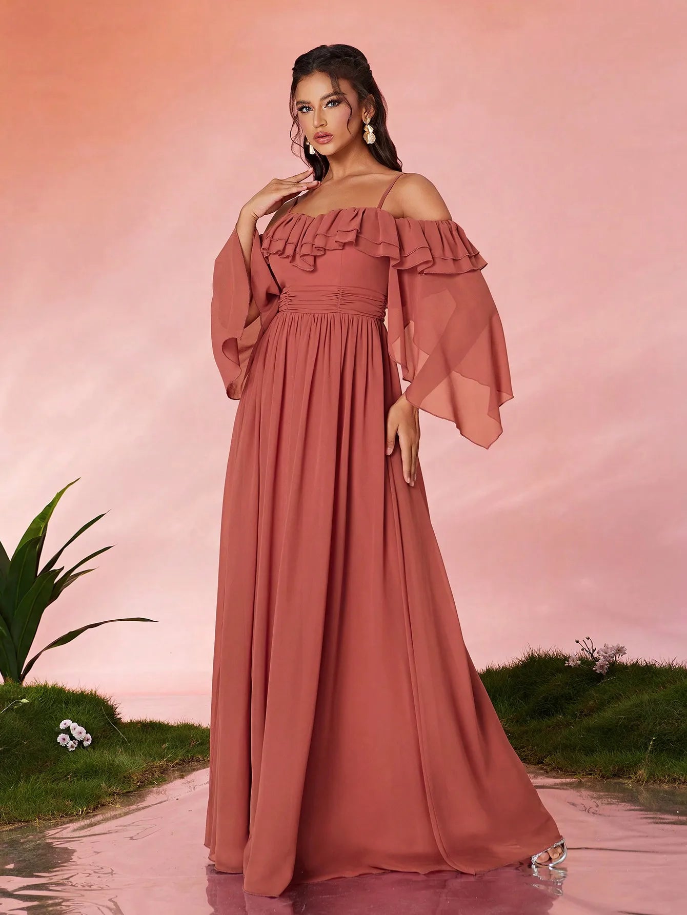 One-shoulder pearl chiffon ruffled collar long-sleeved wide-skirt high-end evening gown
