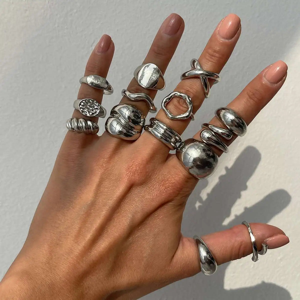 Salircon 14Pcs/Set Unique Creative Smooth Water Drop Rings for Women 2025 Punk Geometric Adjustable Finger Ring Couple Jewelry