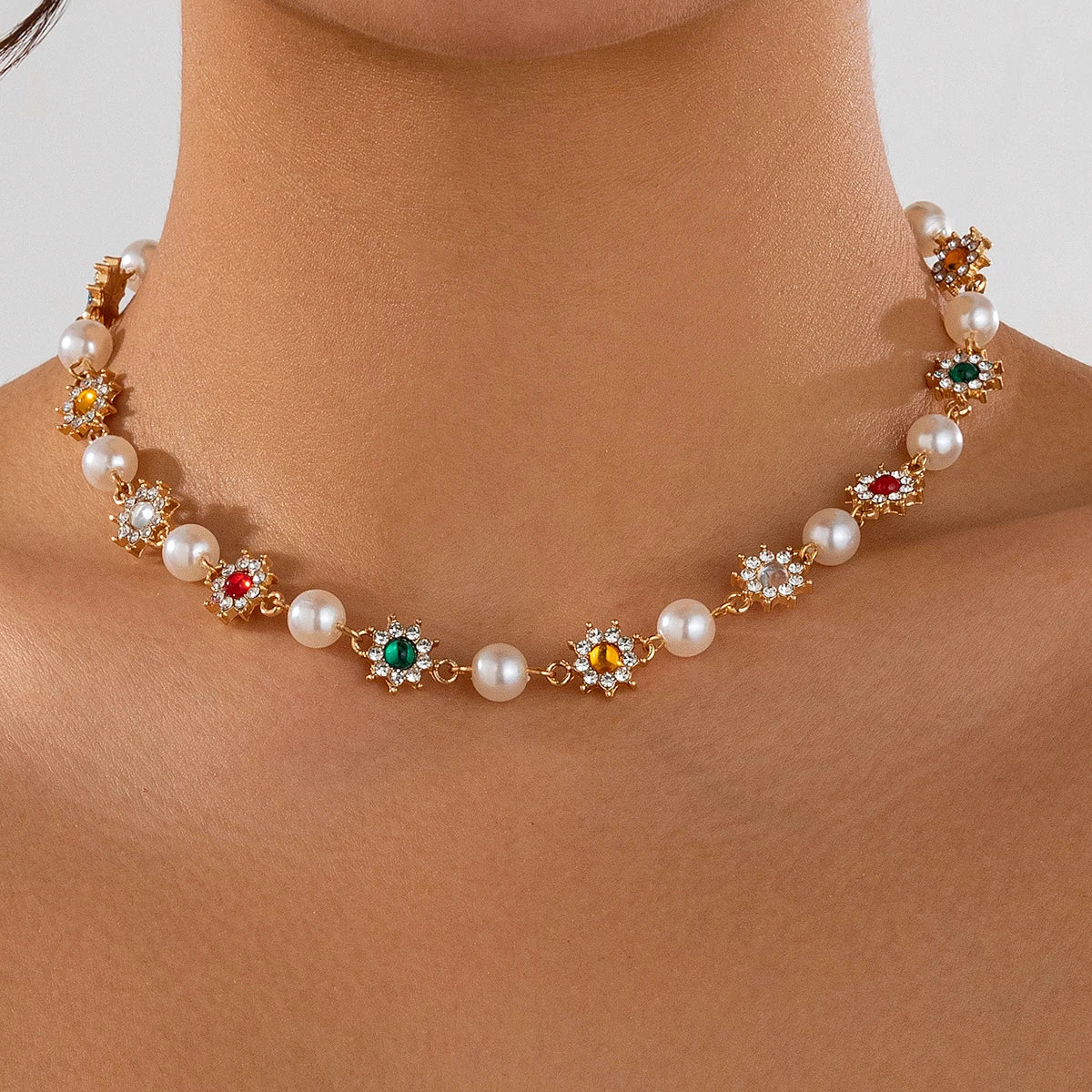 Salircon Luxury Rhinestone Flowers Beads Choker Necklace for Women Elegant Imitation Pearl Clavicle Chain Wedding Party Jewelry