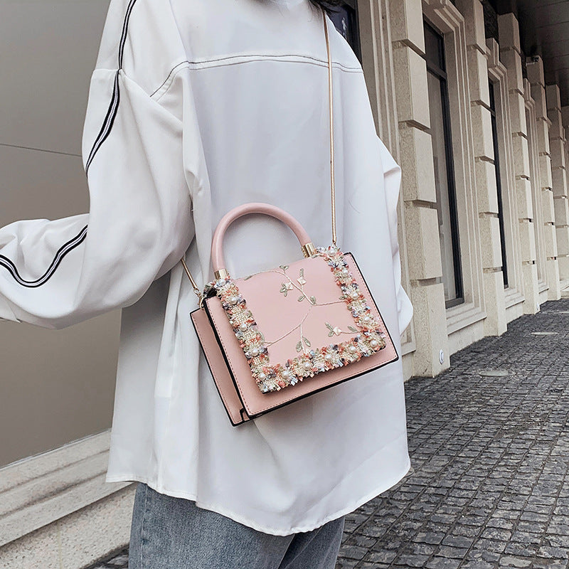 Trendy Women's Small Square Messenger Bag with Chain
