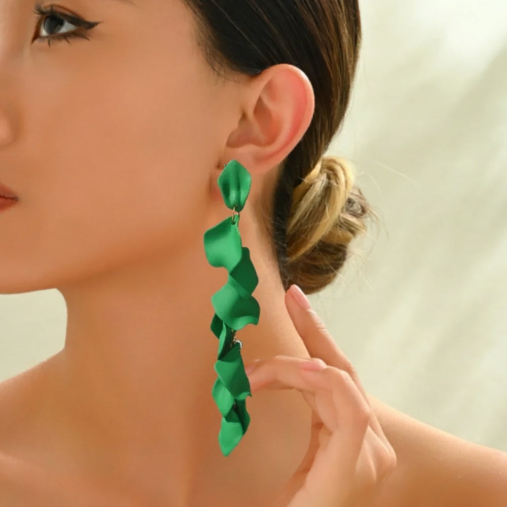 Korean Fashion Acrylic Petal Flower Tassel Dangle Earrings