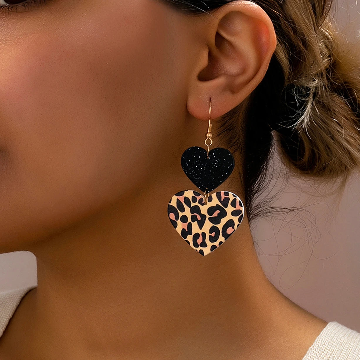 Women's Pendant Earrings Leopard Print Two Hearts Leopard Print Earrings Suitable for Daily Wear and Vacation Wear