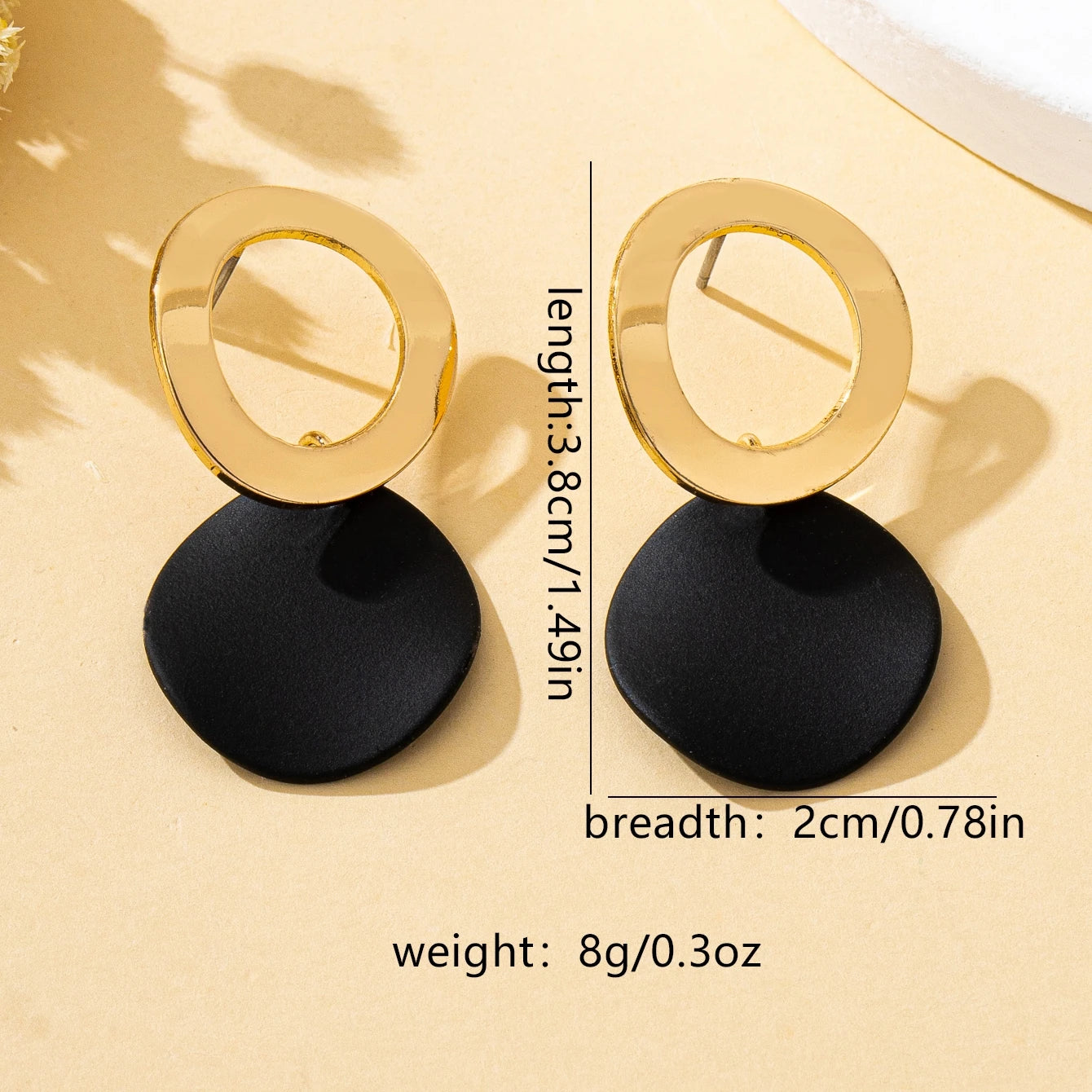 A Pair of Women's Earrings Wave Pattern Geometric Round Disc Stud Earrings Suitable for Daily and Vacation Wear