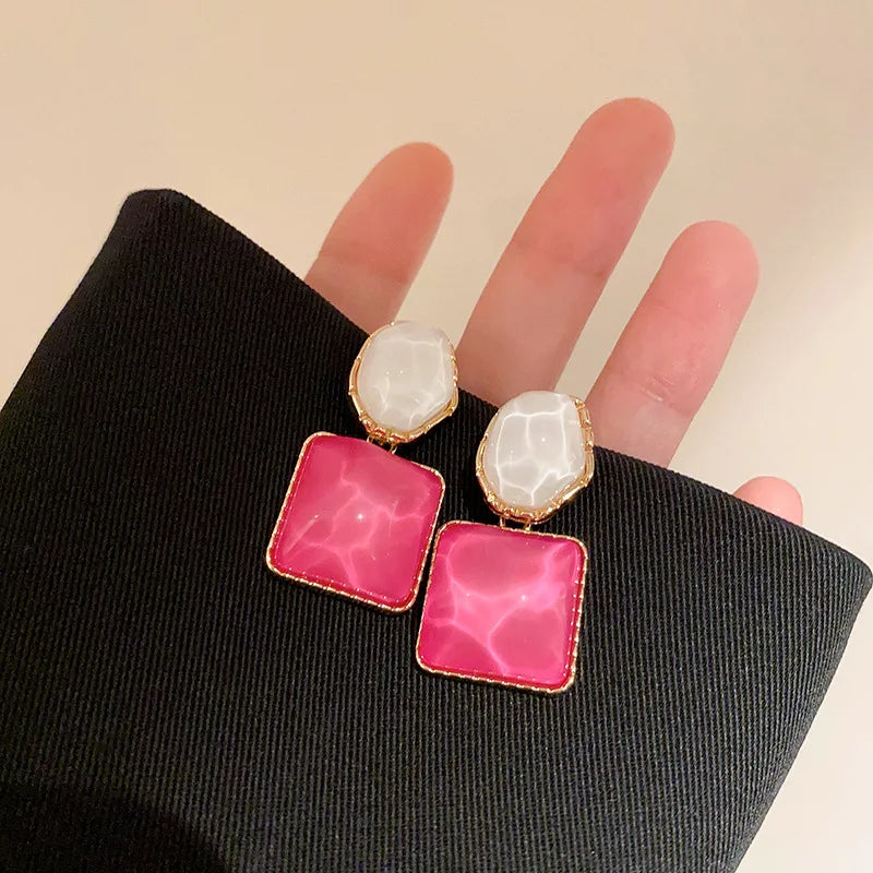 Retro Geometric Resin Drop Earings For Women Water Drop Pendant Earrings for Banquet Party Female Ear Jewelry Gift