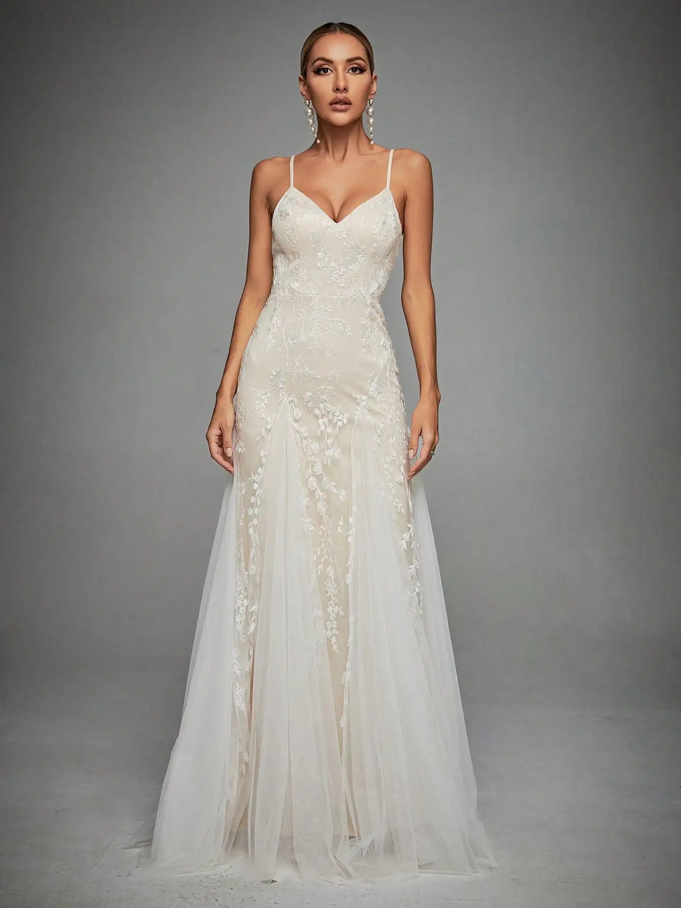 MgiacyPendant V-neck lace mesh with flag swing wedding dress