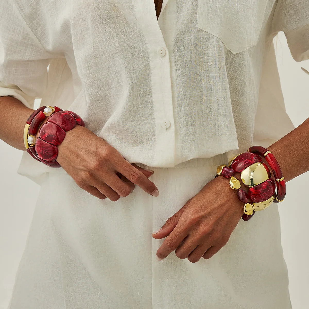 Salircon 6 Style Vintage Red Resin Acrylic Bracelets for Women Punk Splice Metal Tube Beaded Handmade Bangles Aesthetics Jewelry