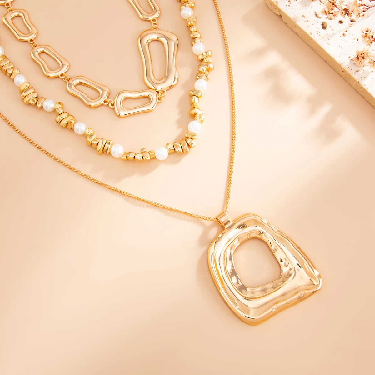 Salircon 2 Styles Creative Irregular Big Square Pendant Necklace Women Punk Exquisite Imitation Pearl Choker Aesthetic Jewelry