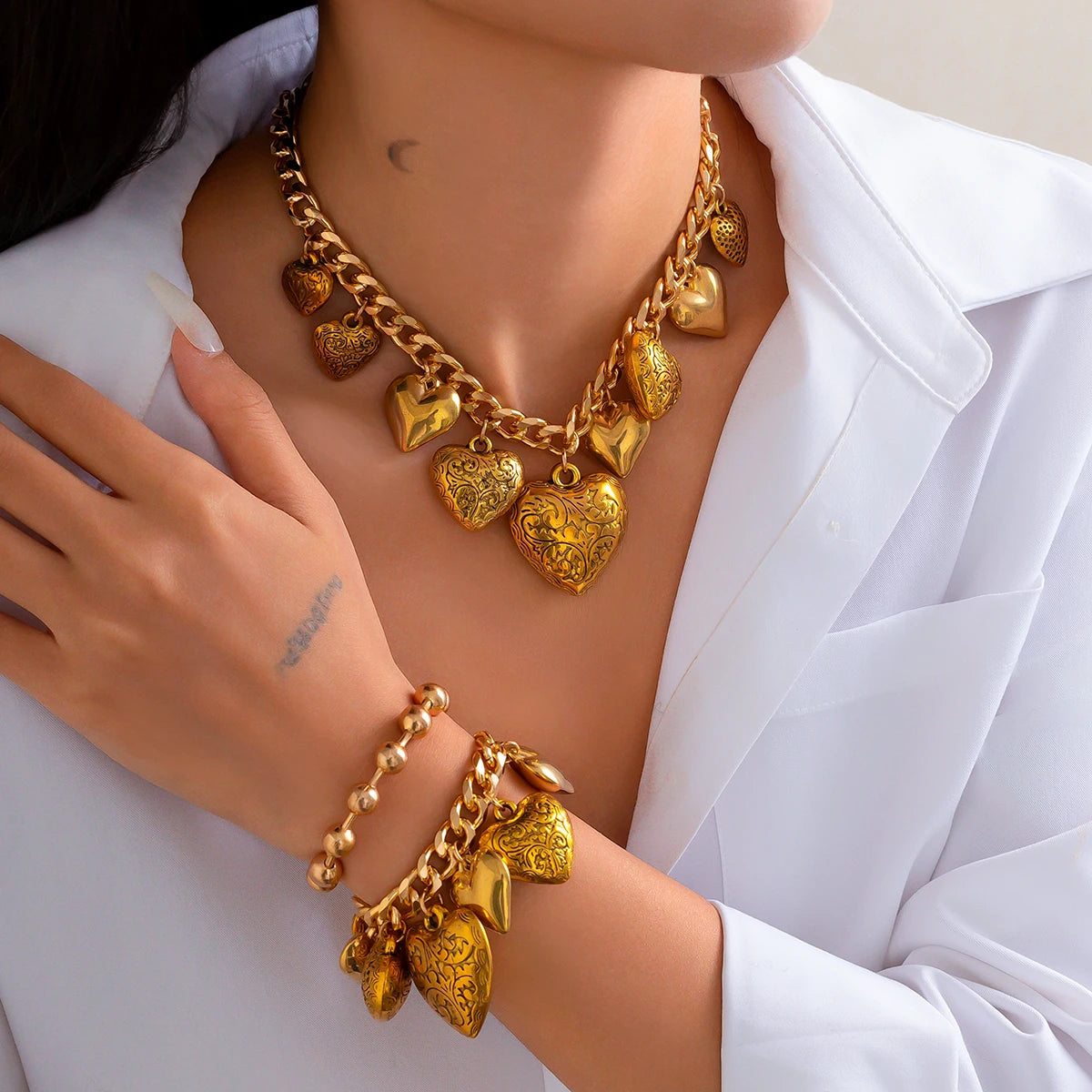 Salircon Vintage Aesthetics Exquisite Chubby Heart Pendant Choker Necklace Bracelets for Women Charm Fashion Jewelry Sets