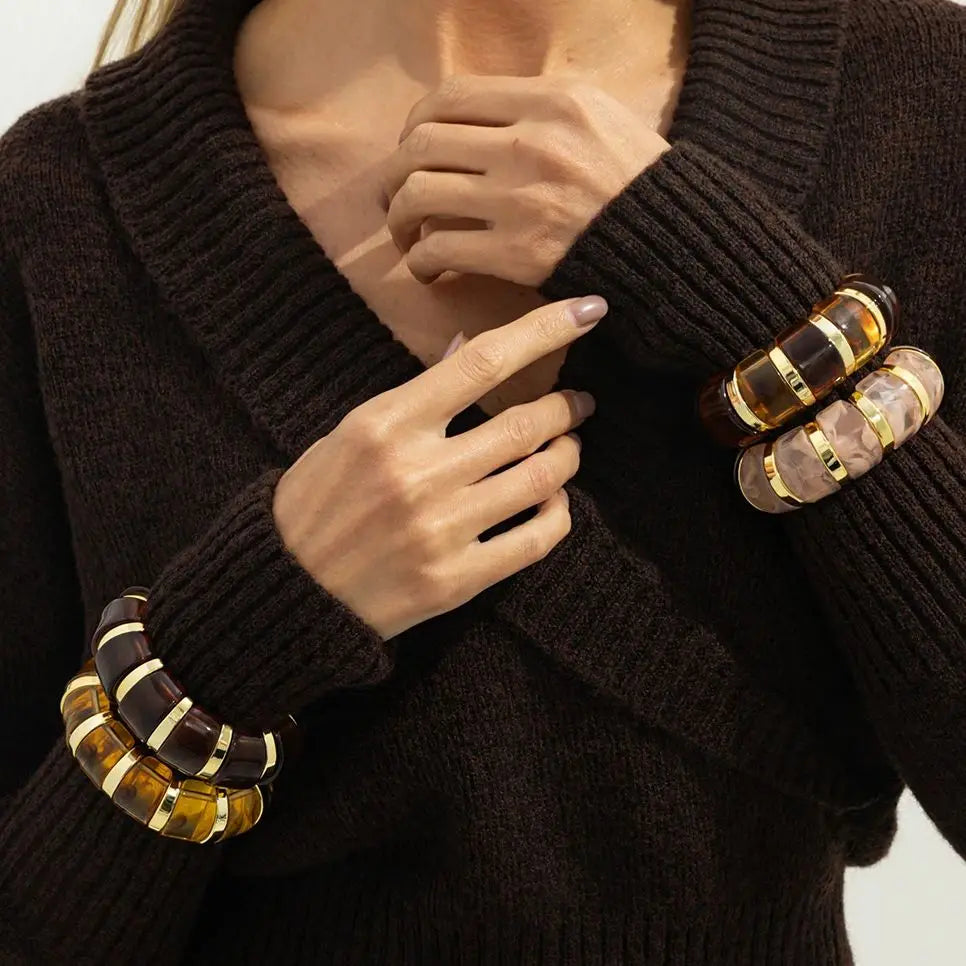 Salircon Vintage Acrylic Amber Elastic Geometric Bracelets Women Trendy Stretchy Resin Splice Cuff Bangles Couple Jewelry 2026