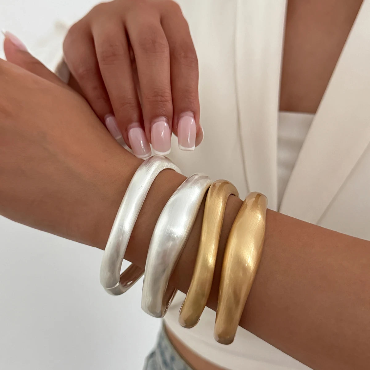 Salircon Punk Geometric Chunky Heavy Frosted Metal Bracelets Woman Jewelry Hip Hop Simple Open Cuff Spring Bangles Mujer Jewelry