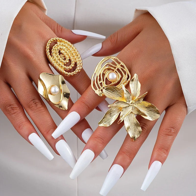 4Pcs/Set Fashion Gold Color Imitation Pearl Flower Chunky Rings Set For Women Exaggerated Metal Hollow Geometric Ring Jewelry