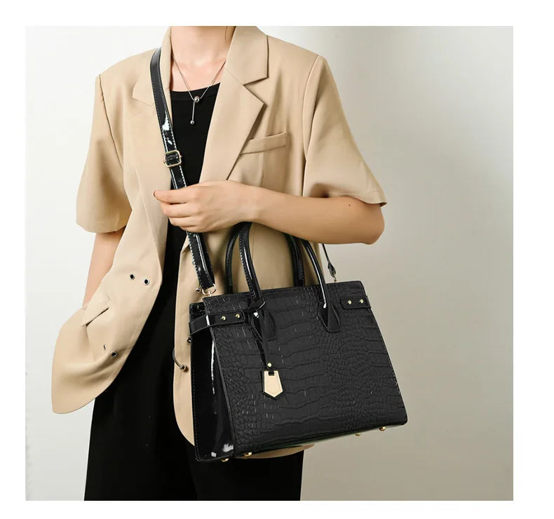 Retro Ladies Three-piece Set Mother-daughter Crossbody Bag Crocodile Pattern Texture Single-shoulder Hand-held Diagonal Bag