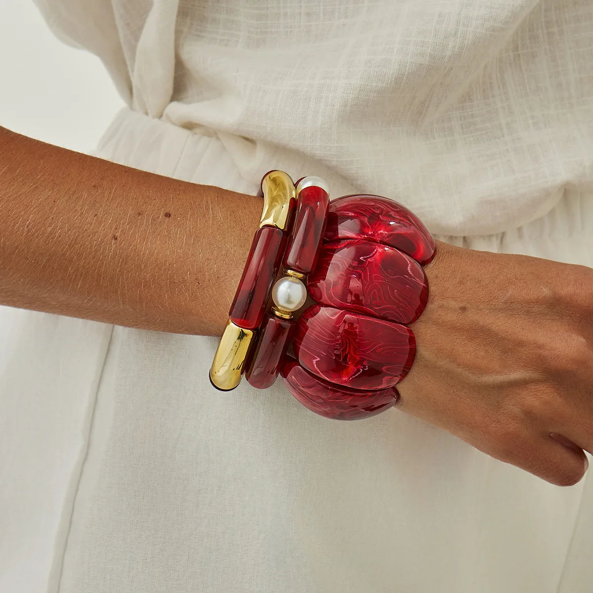 Salircon 6 Style Vintage Red Resin Acrylic Bracelets for Women Punk Splice Metal Tube Beaded Handmade Bangles Aesthetics Jewelry