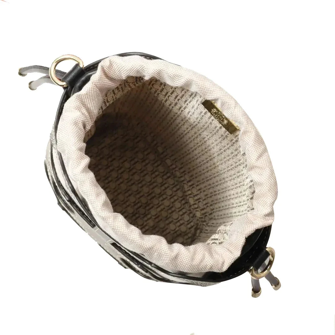 CH New Daily Commuting Ladies Handbag Fashion Hollow Design Ladies Crossbody Bag Simple Versatile Style Ladies Shoulder Bag