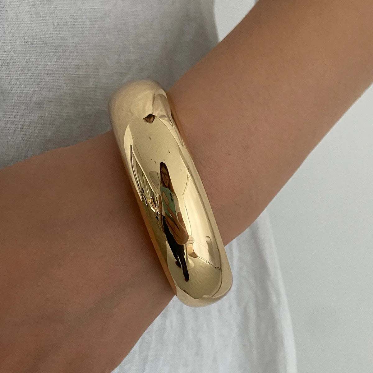 Salircon Vintage Punk Beige Coffee Thick Irregular Resin Acrylic Bangles Women Geometric Wide Cuff Bracelet Y2K Pulseras Jewelry