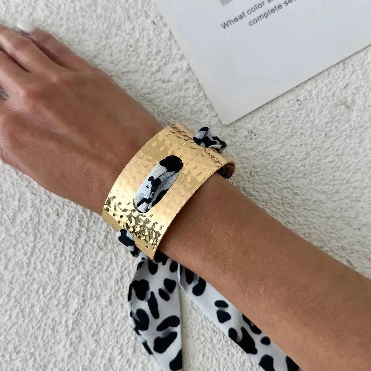 Salircon Creative Colorful Ethnic Style Wristband Metal Bracelet Women Classic Pleated Scarf Wrapped Open Bangles Jewelry 2026