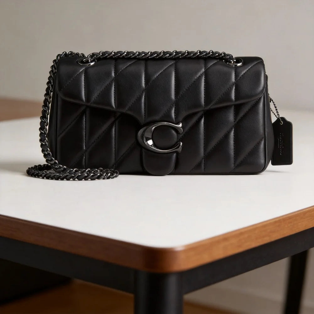 2026 high-end fashion diamond patterned chain shoulder crossbody bag, buy a small square bag and make a profit