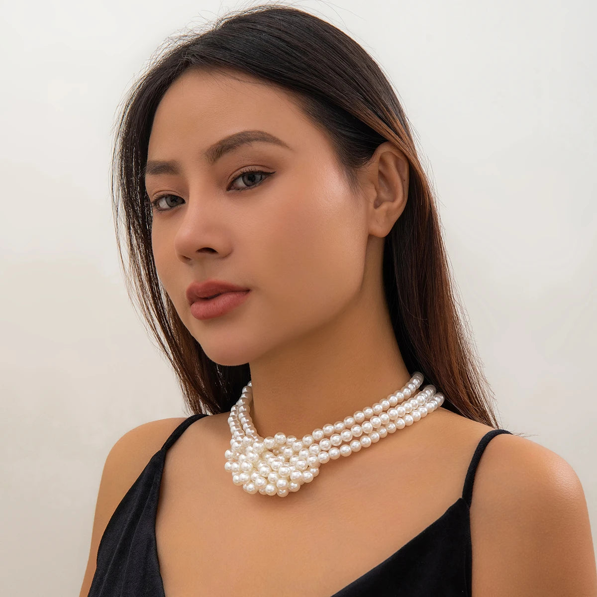 Salircon Gothic Multi-layer Imitation Pearl Chain Necklace Punk Knot Bead Chain Choker Necklace Women's Banquet Party Jewelry