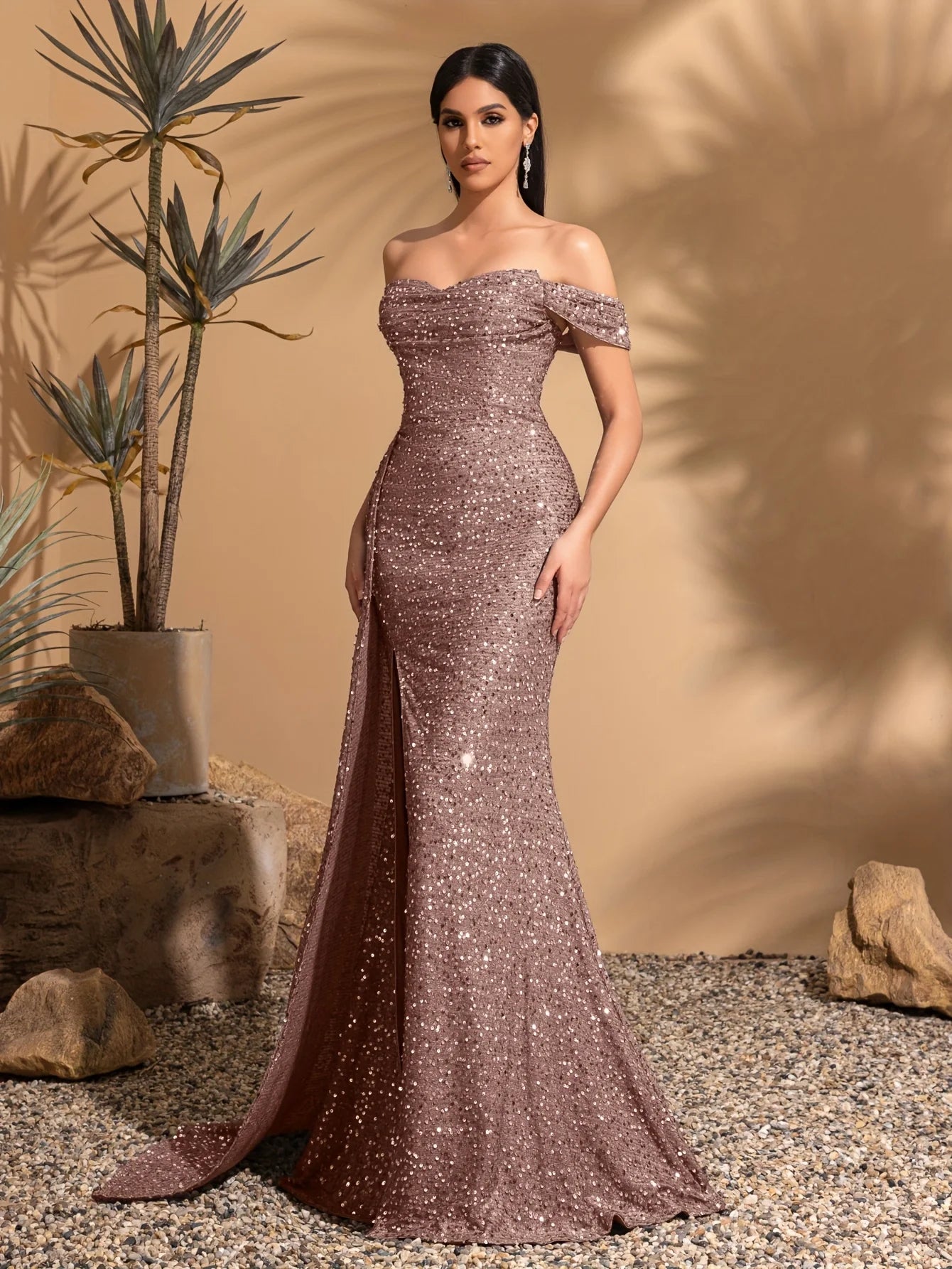 Elegant off-the-shoulder pleated side-skirt party dress