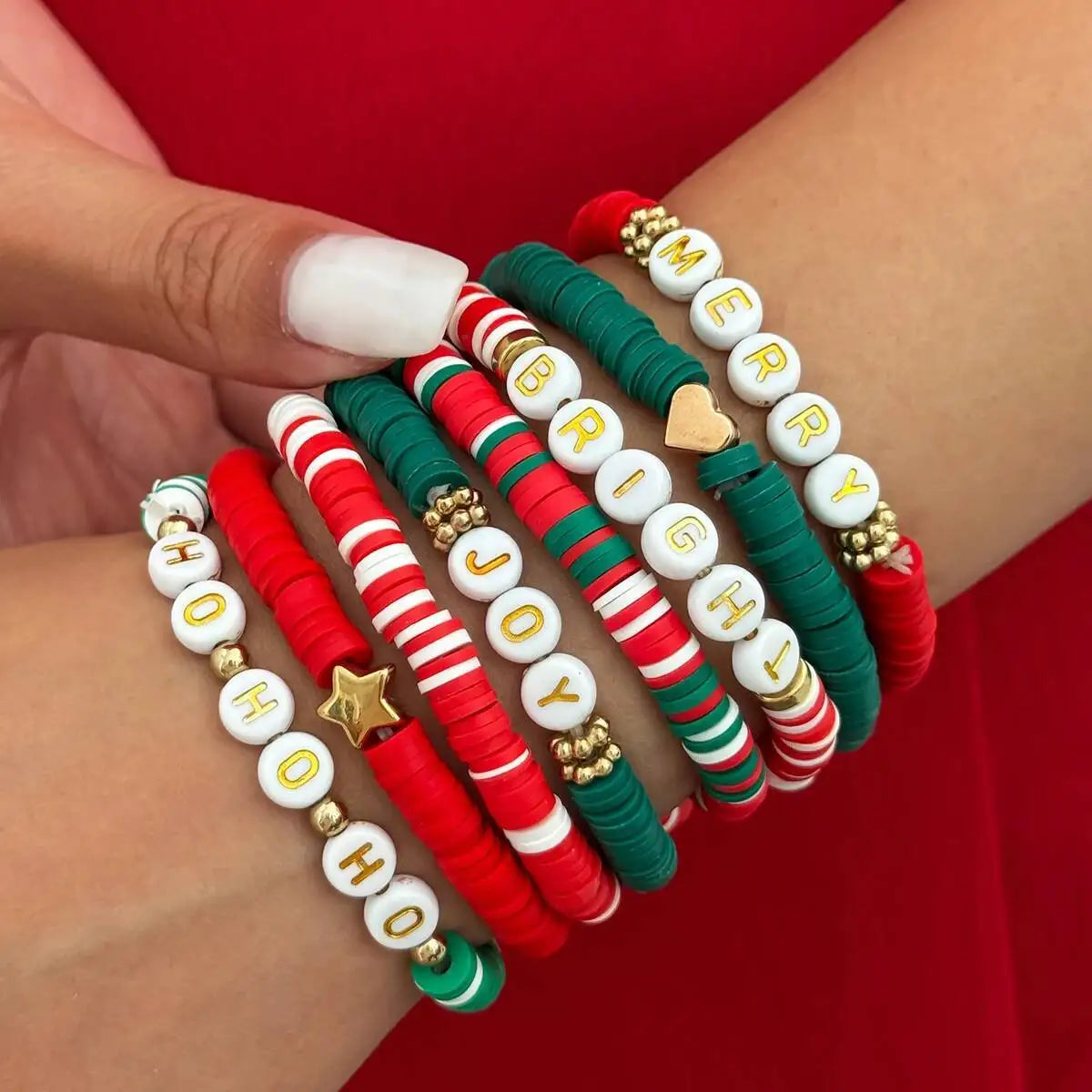 Salircon 8 Pcs Y2K Christmas Series Polymer Clay Bead Adjustable Bangles Women New Year Elastic Stackable Bracelets Jewelry Gift