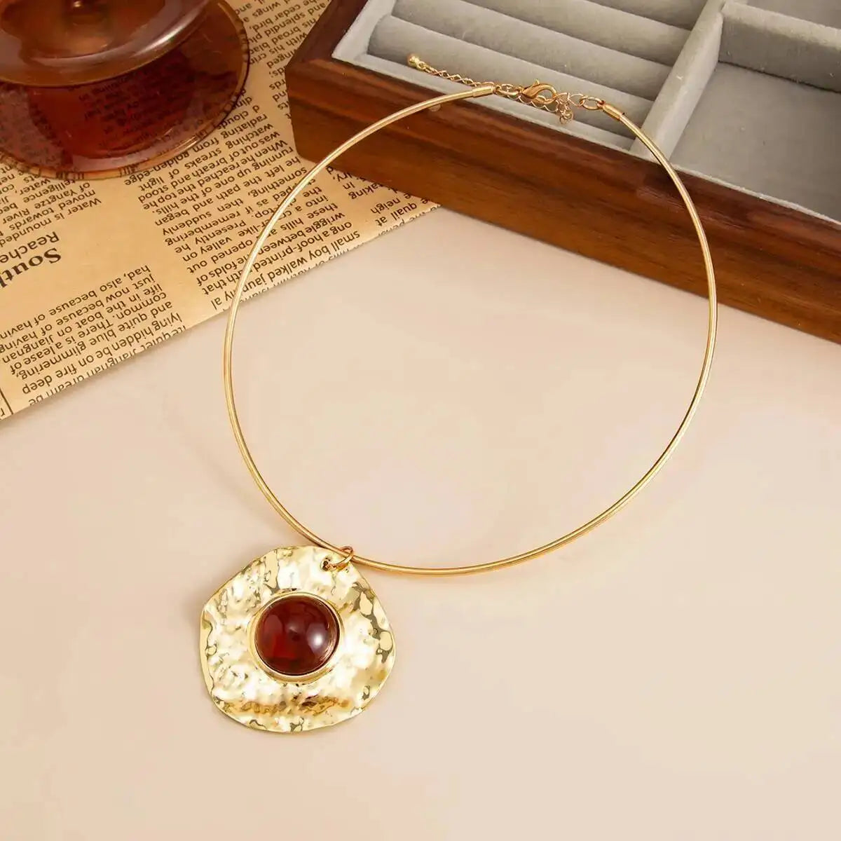 KunJoe Elegant Circle Torques Choker Necklace for Women Vintage Resin Round Pendant Necklace 2026 Fashion Jewelry on the Neck