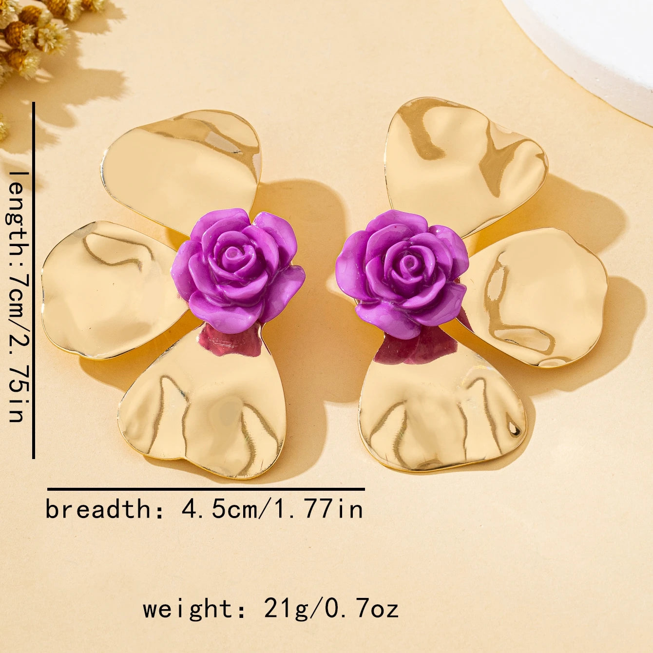 A Pair of Women's Earrings with Exaggerated Three-Dimensional Flower Petals, Sweet Holiday-Style Earrings, Suitable for Daily Wear and Vacation Wear
