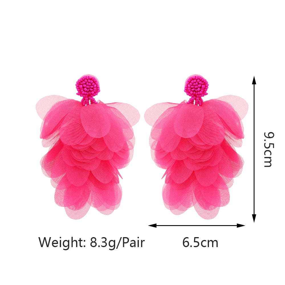 Charm Flower Petals Elegant Beaded Charm Decor Piercing Dangle Earrings For Women Trend Luxury Design Wedding Party Jewelry Gift
