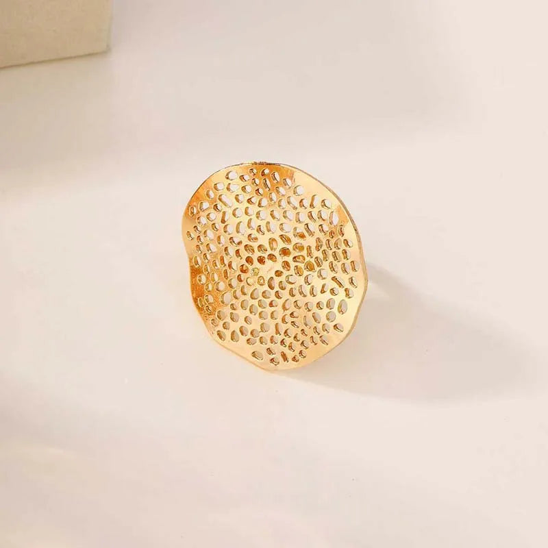 Exaggerated Metal Big Pearl Flower Rings for Women Retro Gold Color Irregular Geometric Circle Leaf Opening Finger Ring Jewelry