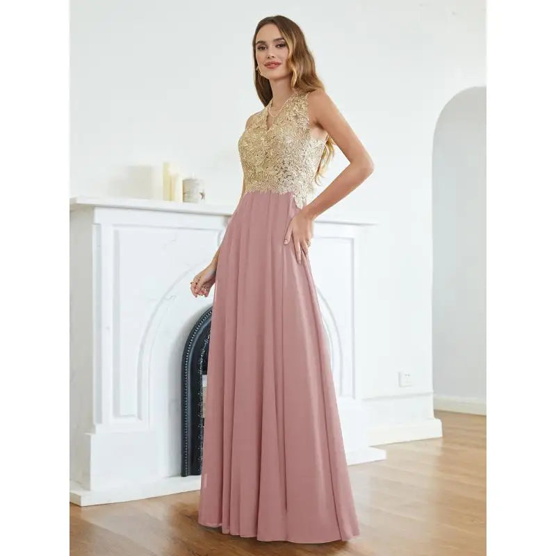Charming V-Neck Sleelvess Bridesmaid Dress A Line Sparking Gold Appqulies Prom Formal Dresses Chiffon Gown Wedding Party Evening