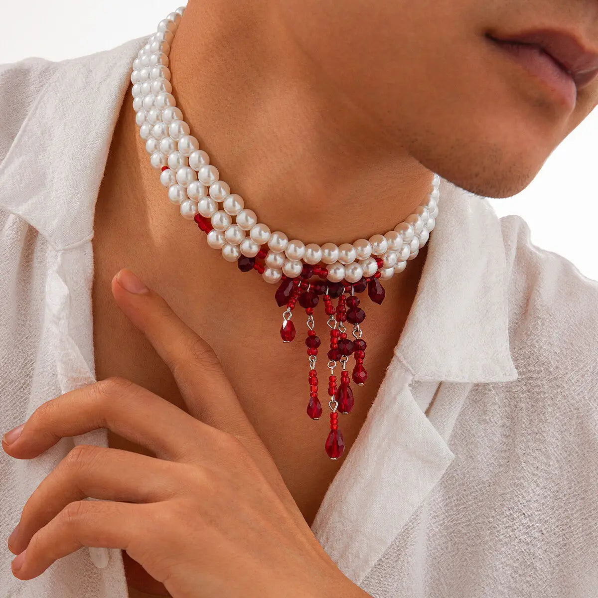 Salircon Dripping Blood Imitation Pearls Men Necklace Halloween Choker Gothic Style Pearls Creative Tassel Choker Necklace