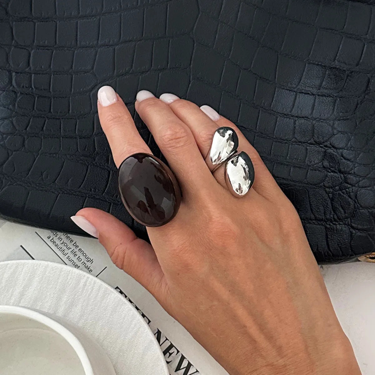 KunJoe 2Pcs/Set Vintage Metal Water Drop Acrylic Ring Women 2026 Fashion Geometric Thick Resin Knuckle Rings Set Boho Jewelry