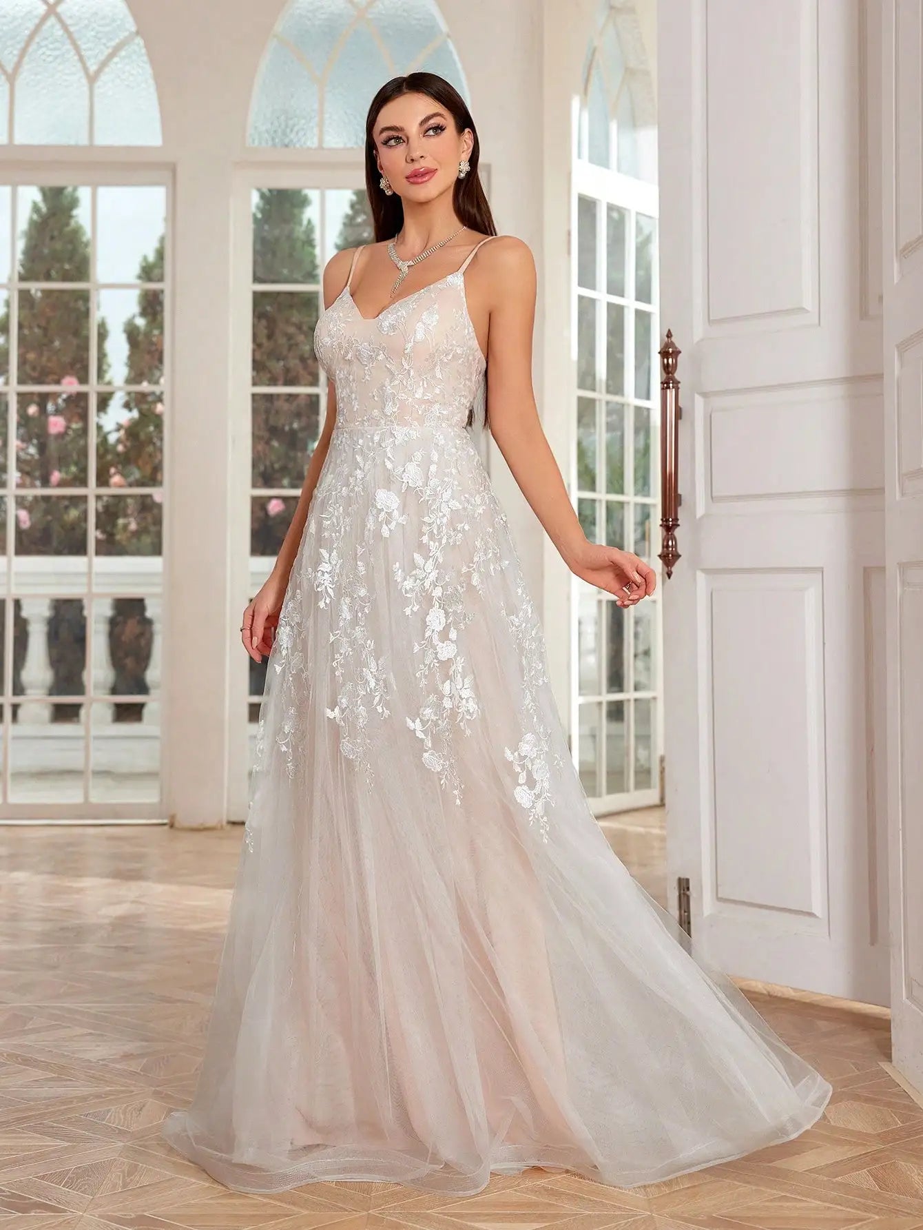 Mgiacy Camisole Romantic embroidered lace contrasting mesh full skirt