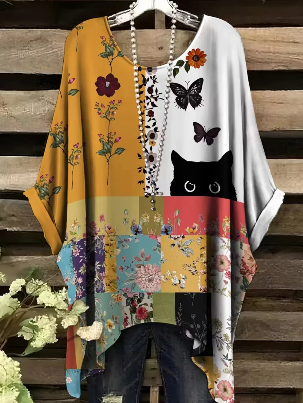 Retro Women's T Shirt Anime Cat Graphic Girl Clothes Summer O-Neck Short Sleeve Tees Female Harajuku Streetwear Oversized Blouse