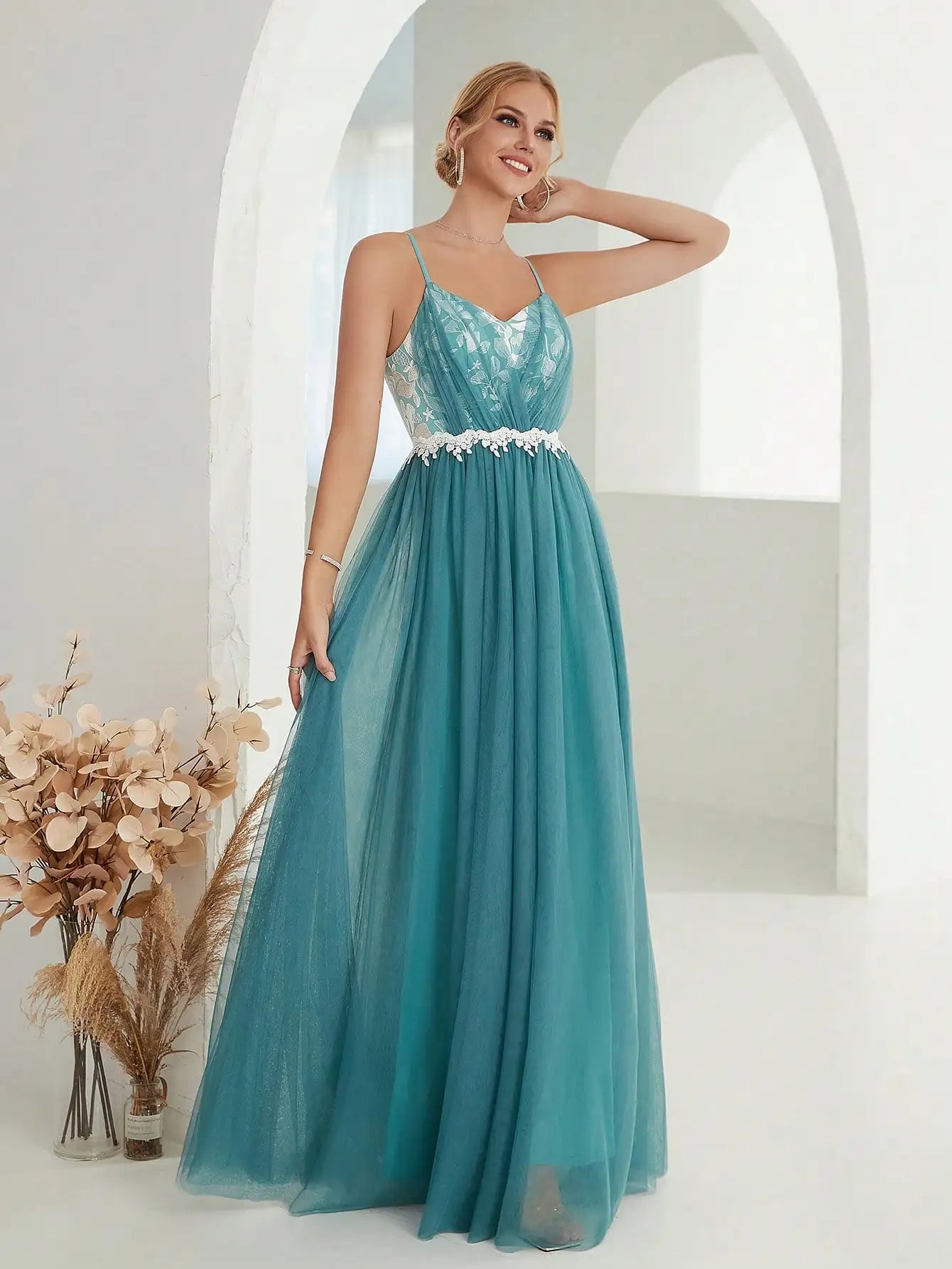 Mgiacy Halter mesh cross folding lace contrasting long dress