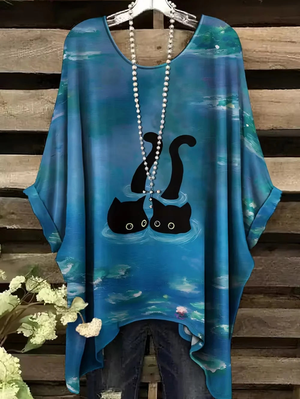 Retro Women's T Shirt Anime Cat Graphic Girl Clothes Summer O-Neck Short Sleeve Tees Female Harajuku Streetwear Oversized Blouse