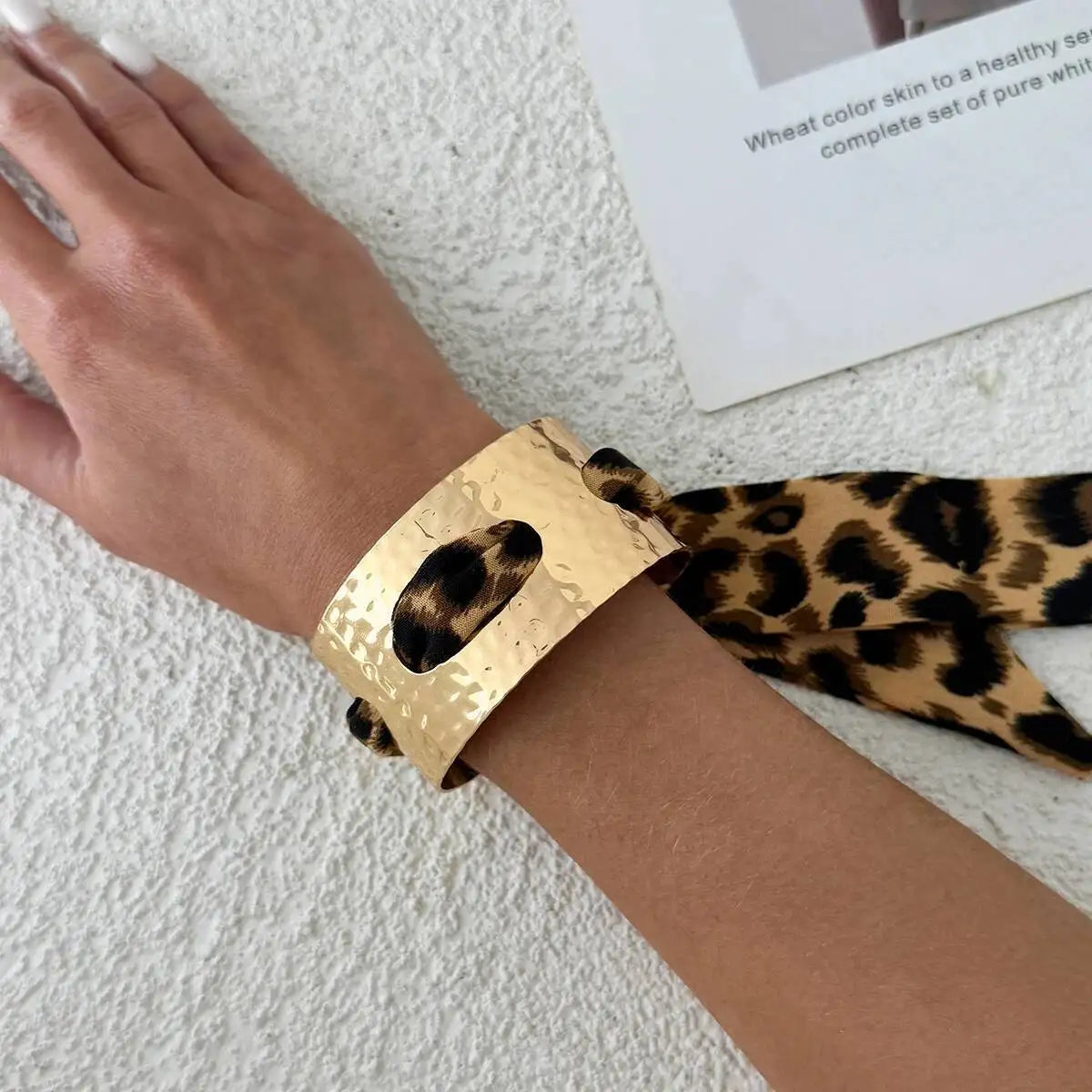 Salircon Creative Colorful Ethnic Style Wristband Metal Bracelet Women Classic Pleated Scarf Wrapped Open Bangles Jewelry 2026