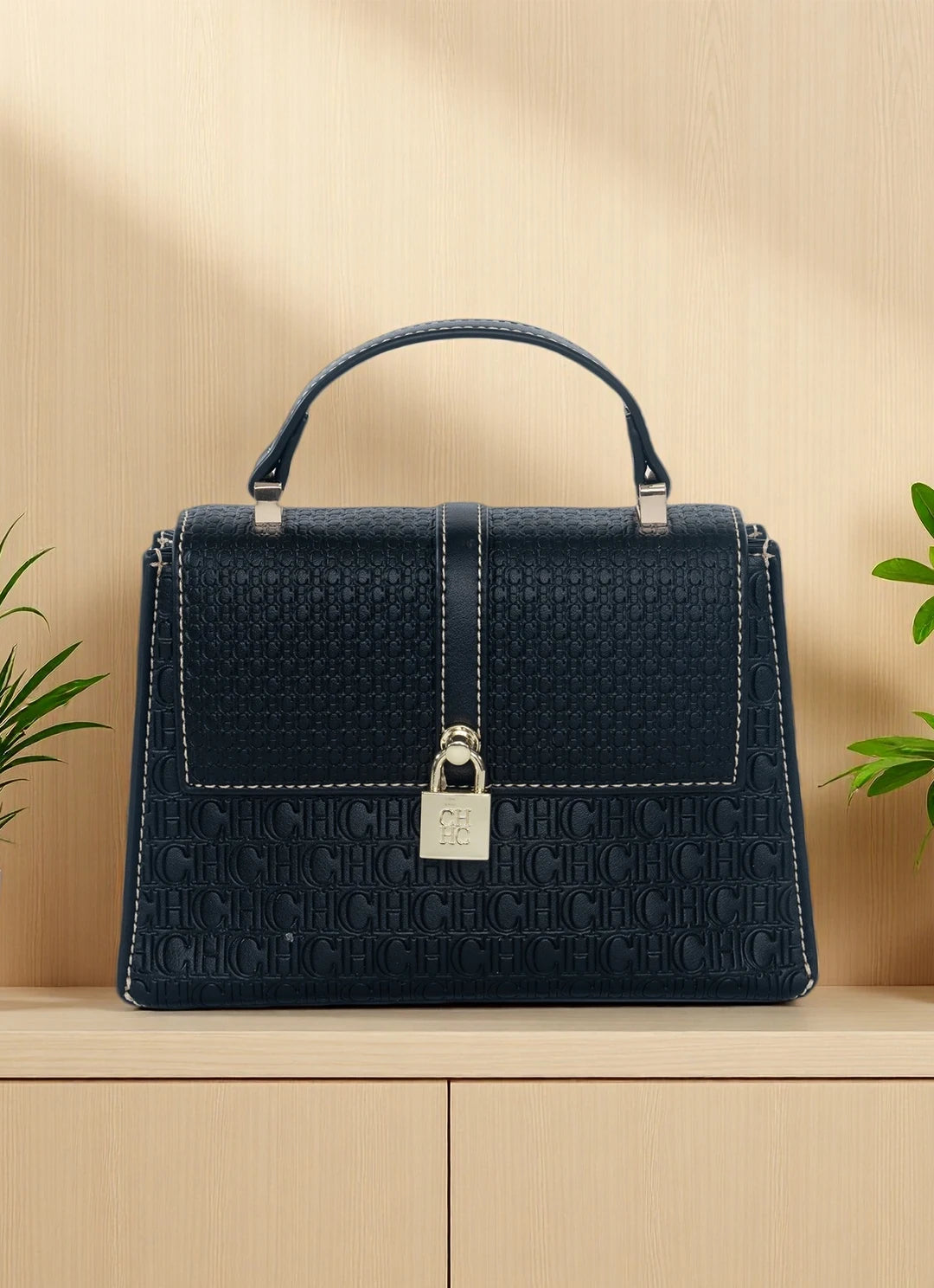 CHCH Luxury Brand Women's Tote Bag Delicate Compact Monogram Print Lock Design Versatile Simple Solid Color Women's Shoulder Bag