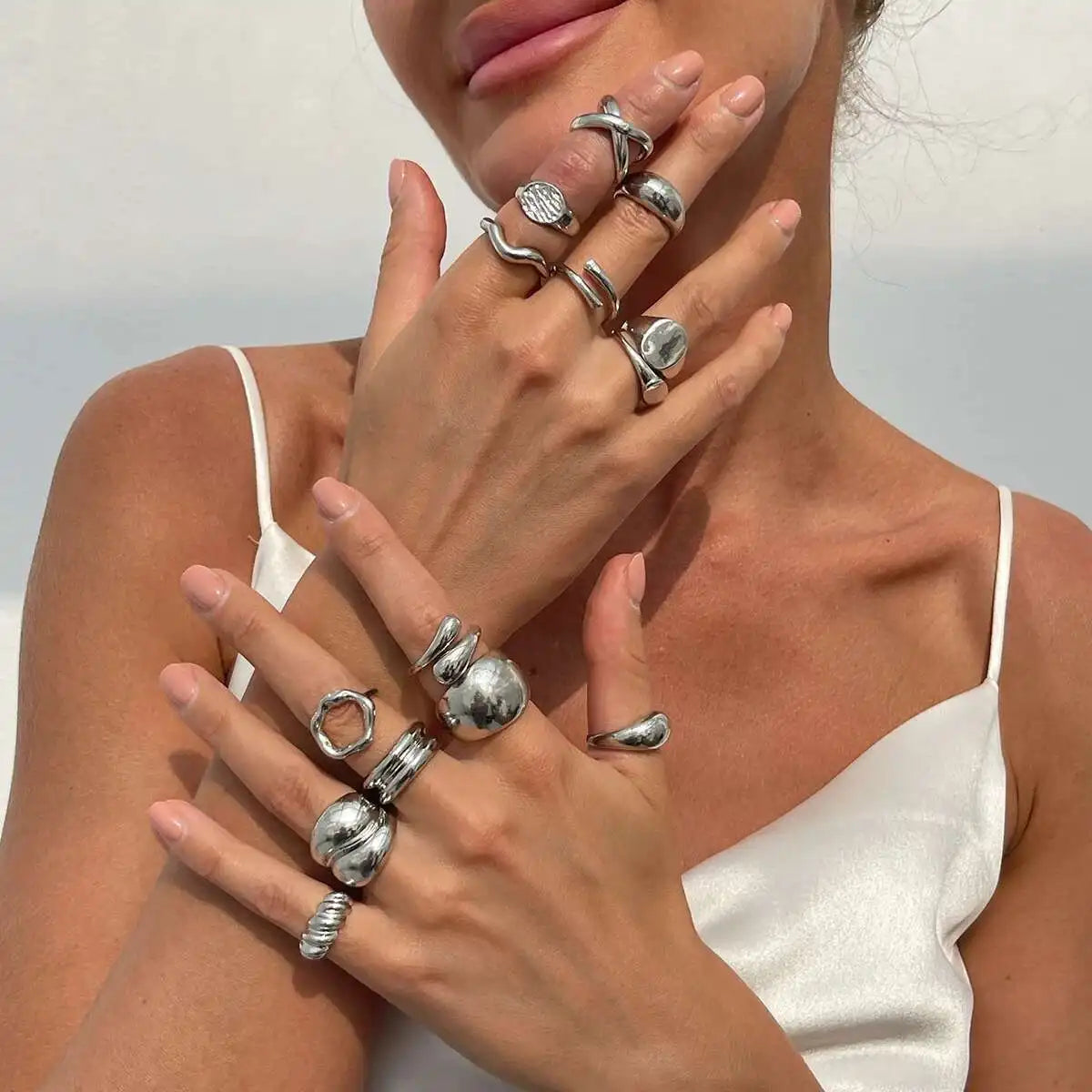 Salircon 14Pcs/Set Unique Creative Smooth Water Drop Rings for Women 2025 Punk Geometric Adjustable Finger Ring Couple Jewelry