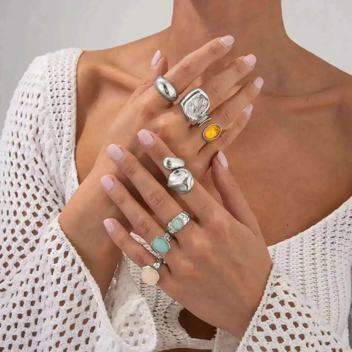 Salircon 7Pcs/Set Trendy Colorful Crystal Open Rings for Women Luxury Chunky Finger Rings Fashion Banquet Jewelry Accessories