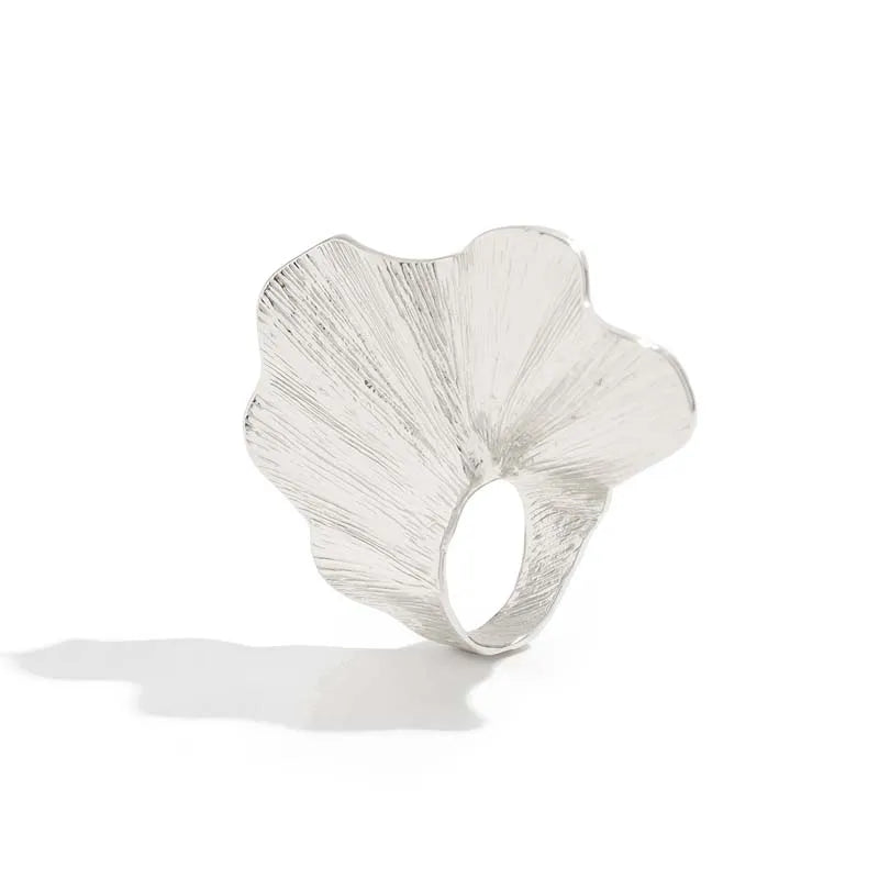 Fashion Metal Irregular Texture Rings for Women Exaggerated Gold Color Fold Leaf Wide Personality Rings Jewelry Party Gifts