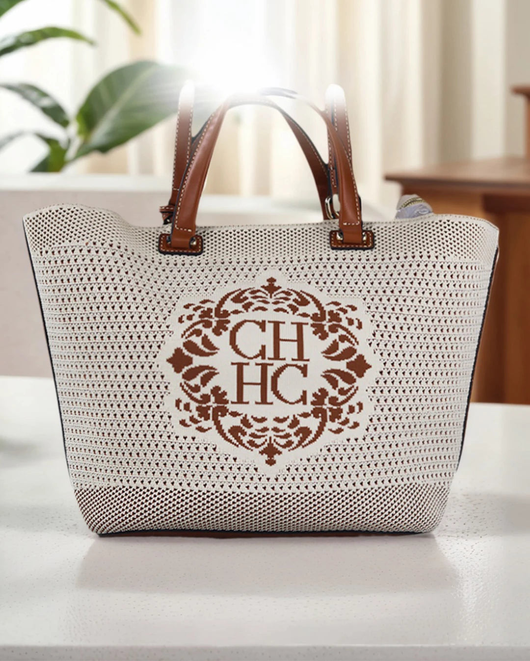 Large Shoulder Bag 43x26.5x15.7cm, Lightweight Foldable PU Tote Bag, Spacious Work Travel Purse, Multipurpose Carryall