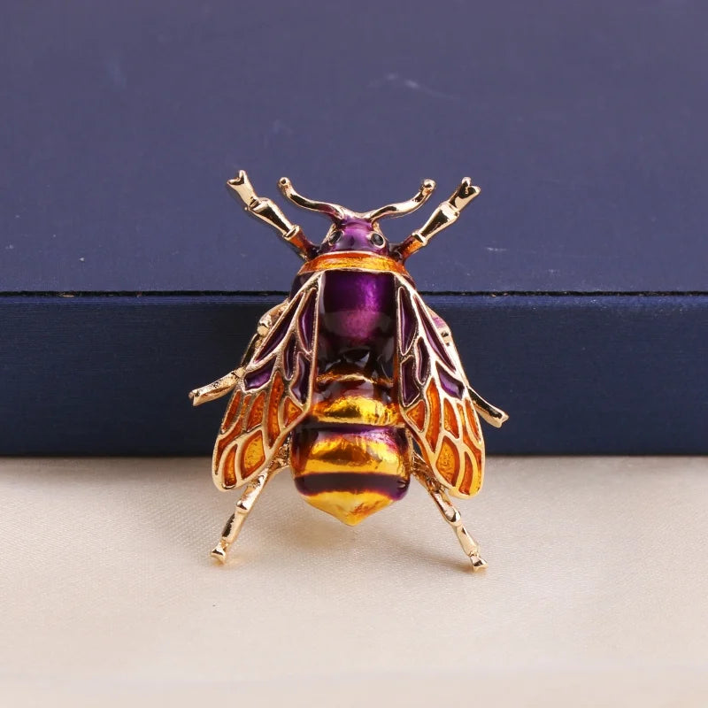 SKEDS Luxury Exaggerated Vintage Women Crystal Bee Brooch Pin Fashion Elegant Lady Exquisite Insect Rhinestone Badges