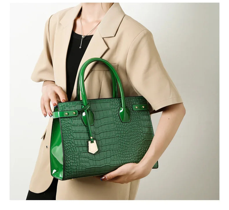 Retro Ladies Three-piece Set Mother-daughter Crossbody Bag Crocodile Pattern Texture Single-shoulder Hand-held Diagonal Bag