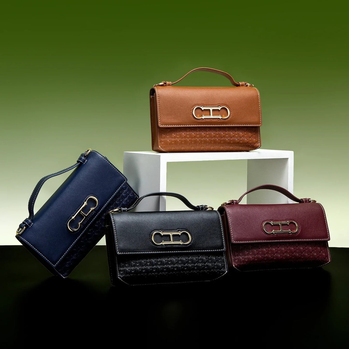 CH Women's Classic Retro Fashion Shoulder Bag Light Luxury Popular Classic Models Large Capacity Brand Logo Buckle Crossbody Bag
