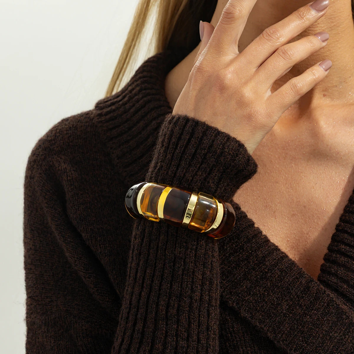 Salircon Vintage Acrylic Amber Elastic Geometric Bracelets Women Trendy Stretchy Resin Splice Cuff Bangles Couple Jewelry 2026