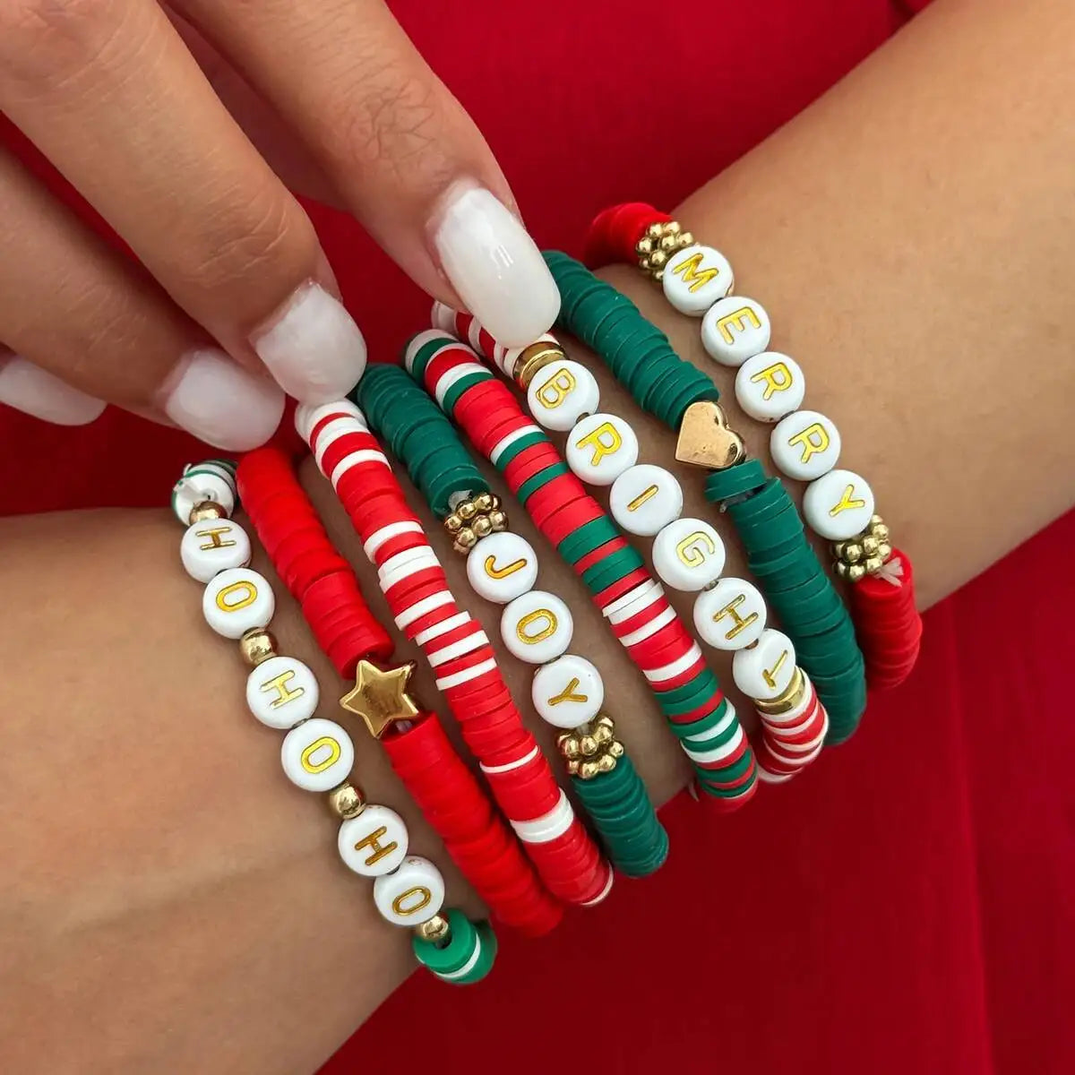 Salircon 8 Pcs Y2K Christmas Series Polymer Clay Bead Adjustable Bangles Women New Year Elastic Stackable Bracelets Jewelry Gift