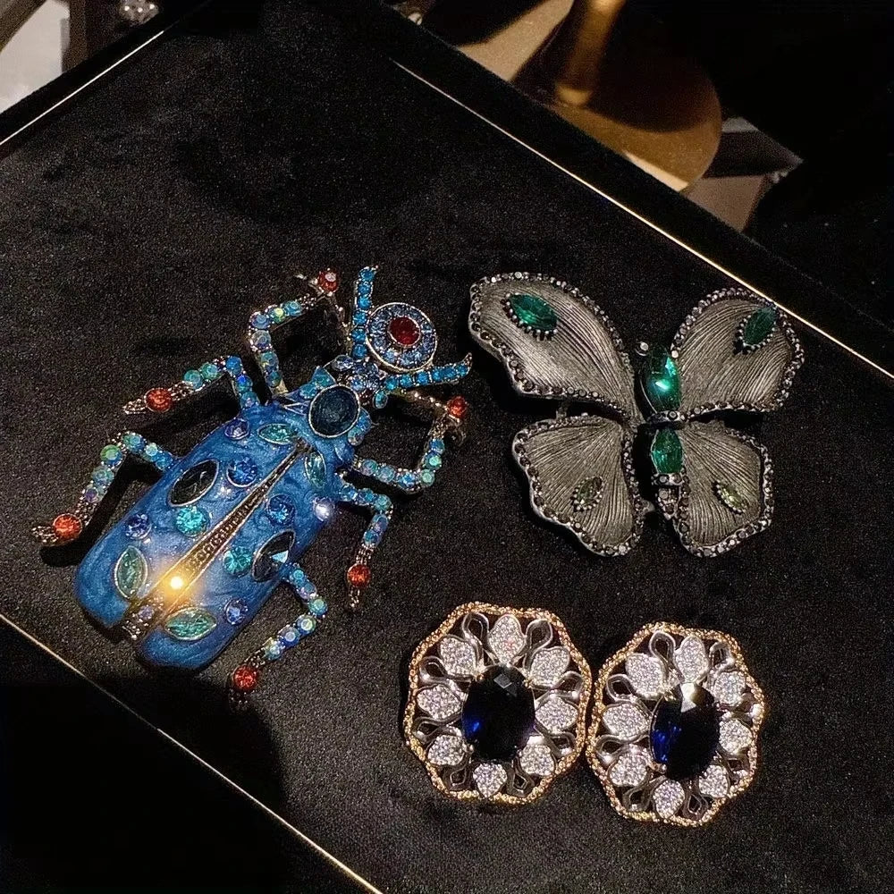 SKEDS Women Full Crystal Exquisite Beetle Brooch Badges Fashion Luxury High-end Elegant Lady Insect Pin Accessories