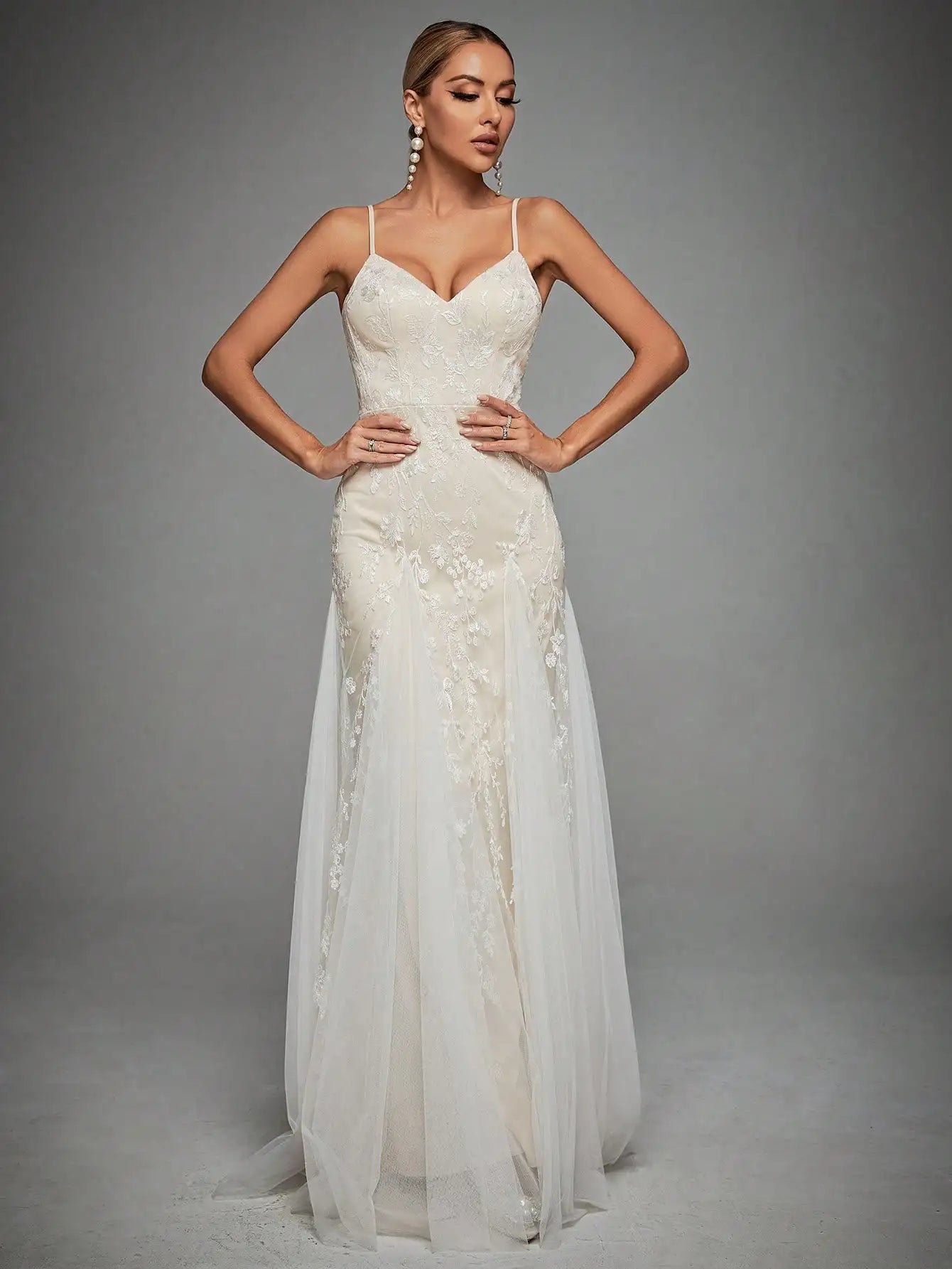 MgiacyPendant V-neck lace mesh with flag swing wedding dress