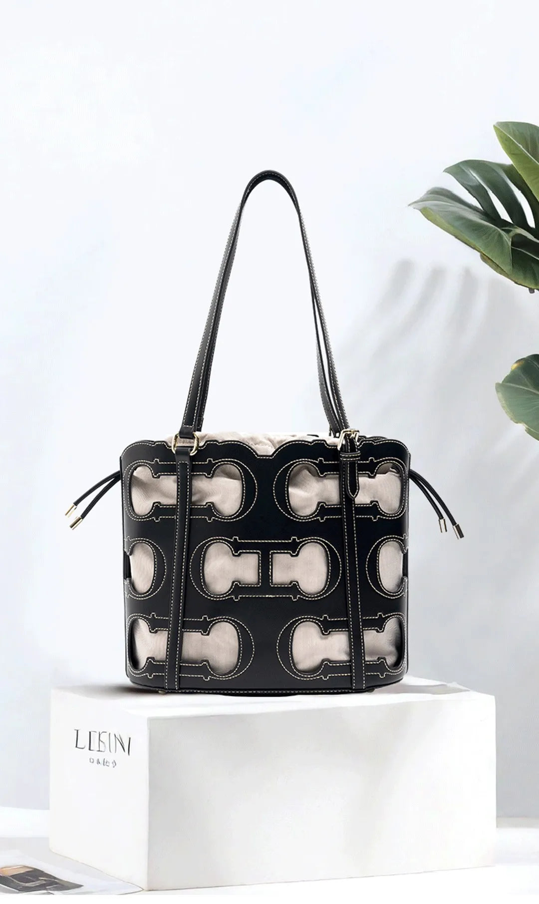 CH Women's Shoulder Bag High-end Brand Fashionable Hollow Design Women's Handbag Large Capacity Simple Solid Color