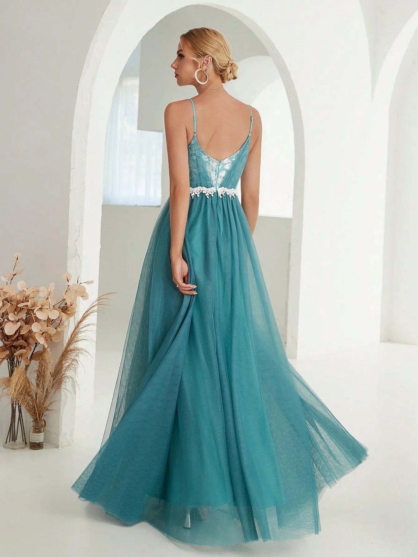 Mgiacy Halter mesh cross folding lace contrasting long dress